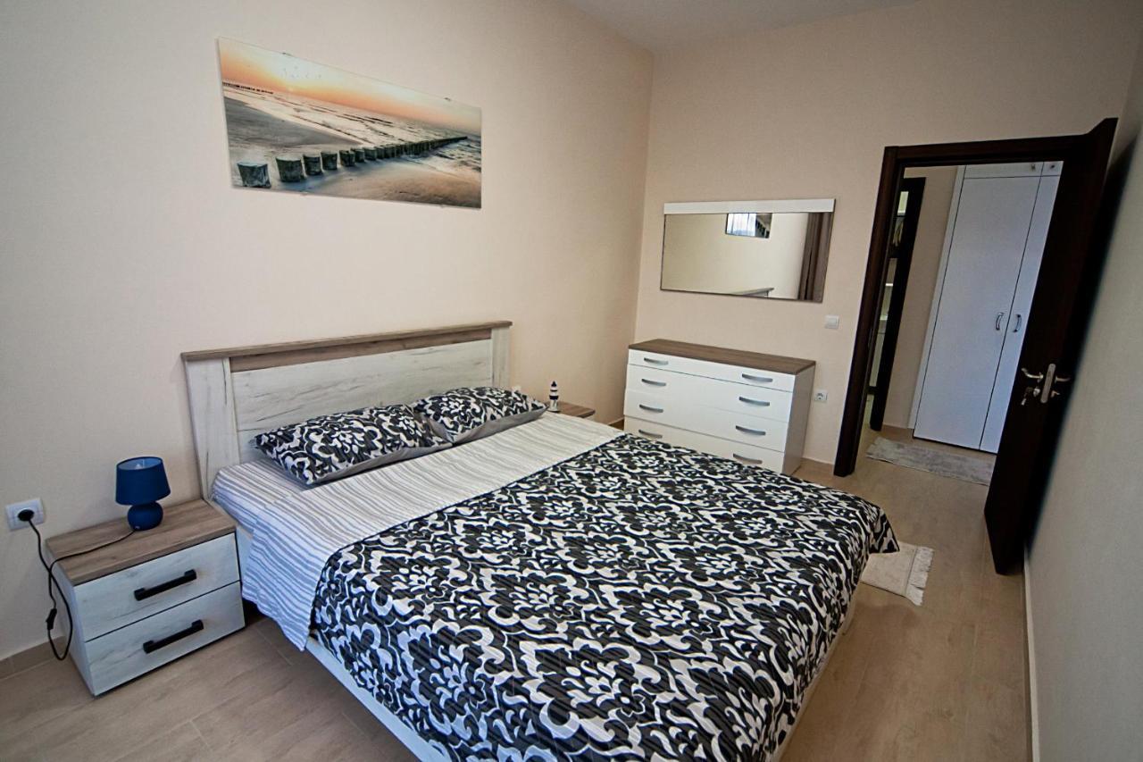 Apartments Jasmina Ulcinj Exterior photo